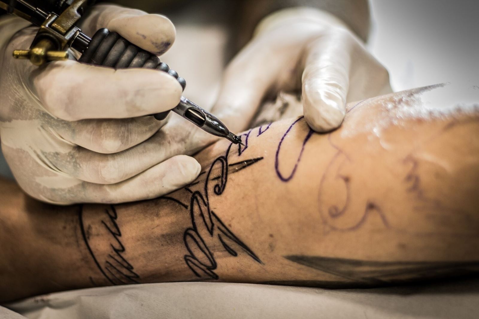 How to protect tattoo from fading even with plenty of sun exposure